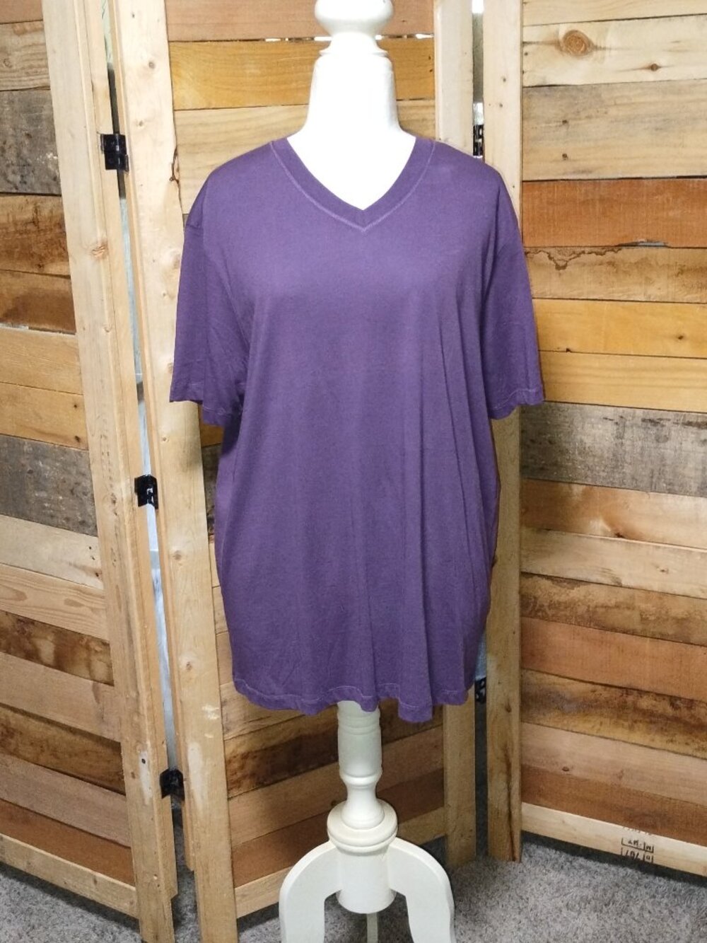 Brand NWT BRITISHINDIA Traveler Purple Super Soft Tee Top Size XXL.
